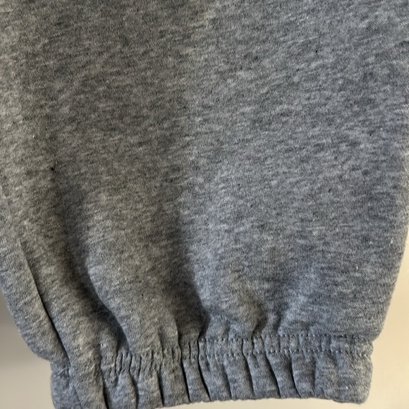 Men’s Size L gray sweat pants - Picture 4 of 5